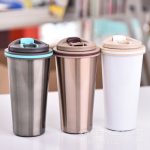 foto di design di tazza da caffè riutilizzabile