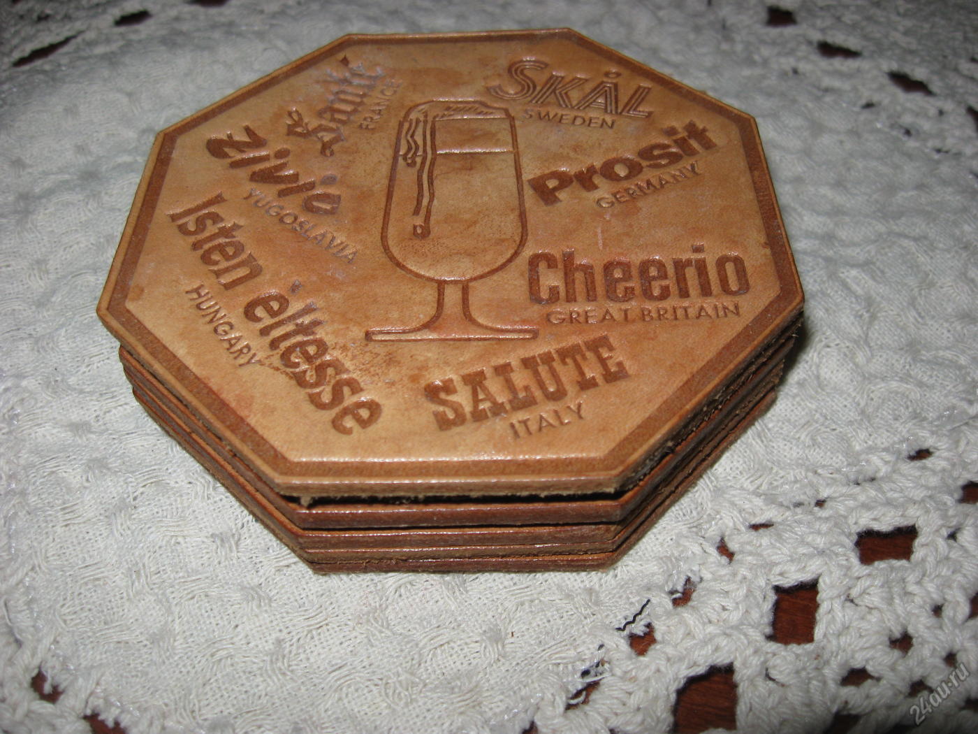 set di sottobicchieri in pelle
