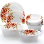 set di piatti piani per idee di decorazione della cucina