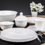 set di piatti piani per il design della cucina