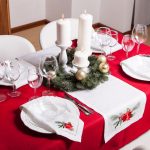 Idee per decorare tovaglie e tovaglioli per Capodanno
