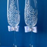 decorazione originale per le feste con bicchieri