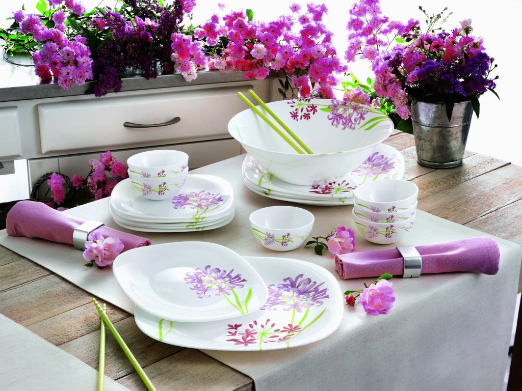 Set di stoviglie provenzali