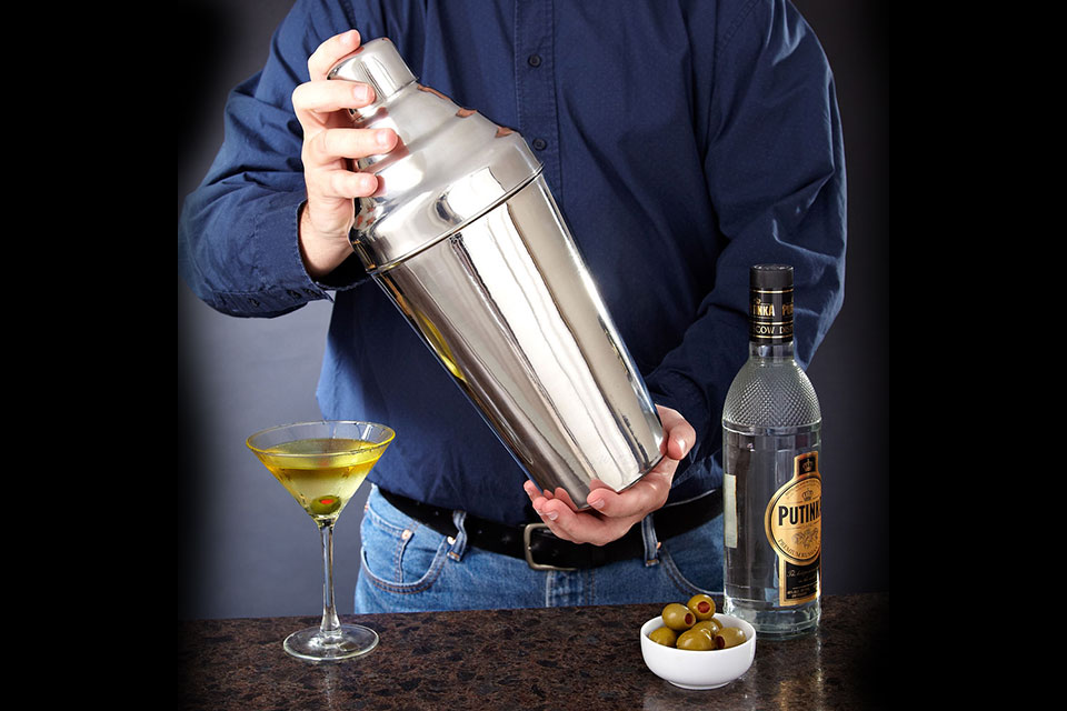 shaker per cocktail