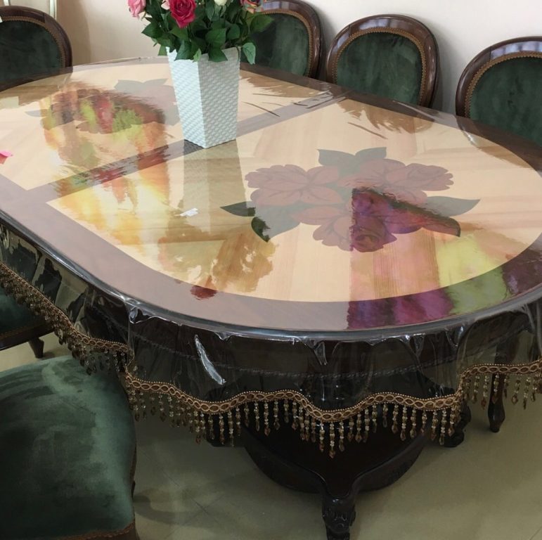 tovaglia per tavolo ovale da cucina