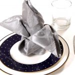 tovaglioli pieghevoli per servire la decorazione