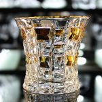 idee per decorare i bicchieri da whisky