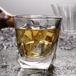 design di bicchieri da whisky