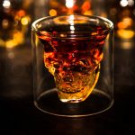 bicchieri da whisky a forma di teschio