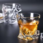 tipi di design di bicchieri da whisky