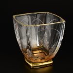 design fotografico di bicchieri da whisky