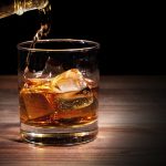 foto di design di bicchieri da whisky