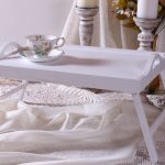 Idee per tipi di tavoli per la colazione a letto