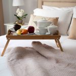 idee per decorare il tavolo della colazione a letto