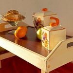 idee di design per il tavolo della colazione a letto