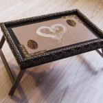 idee di design per il tavolo della colazione a letto