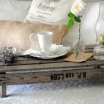 design del tavolo per la colazione a letto
