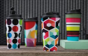 foto di tazze thermos