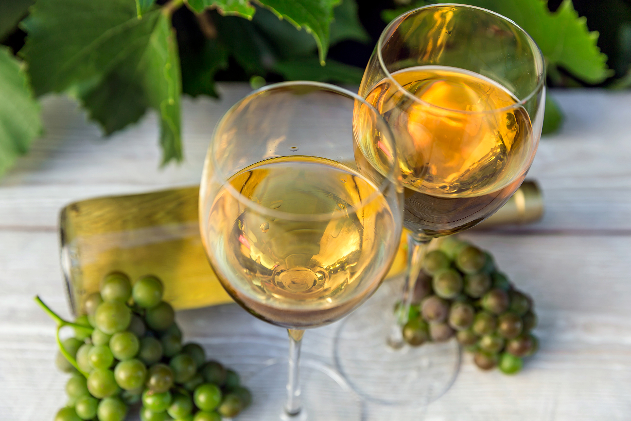bicchieri da vino bianco