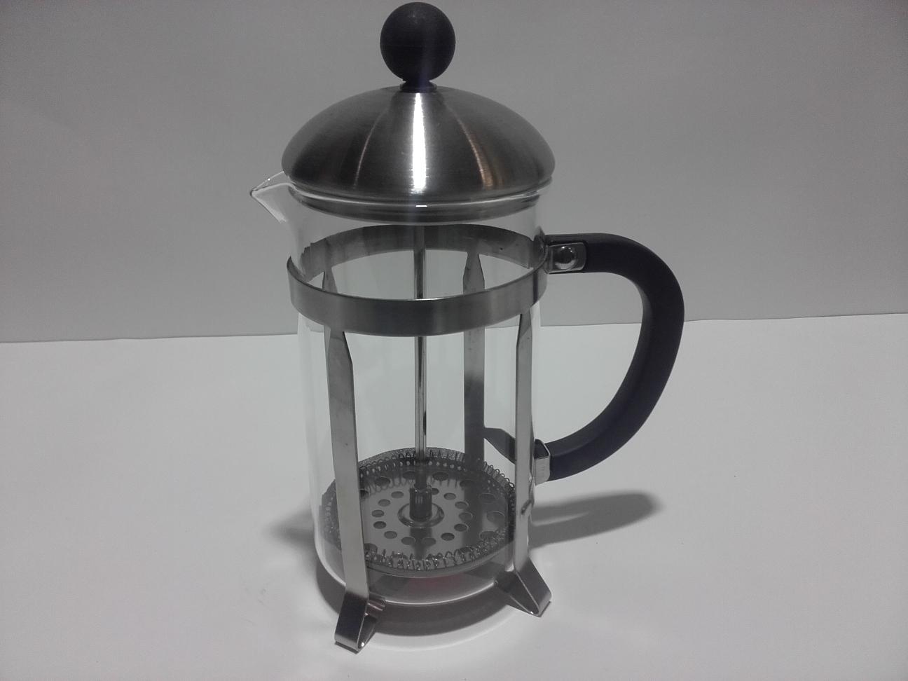 teiera con pressa francese