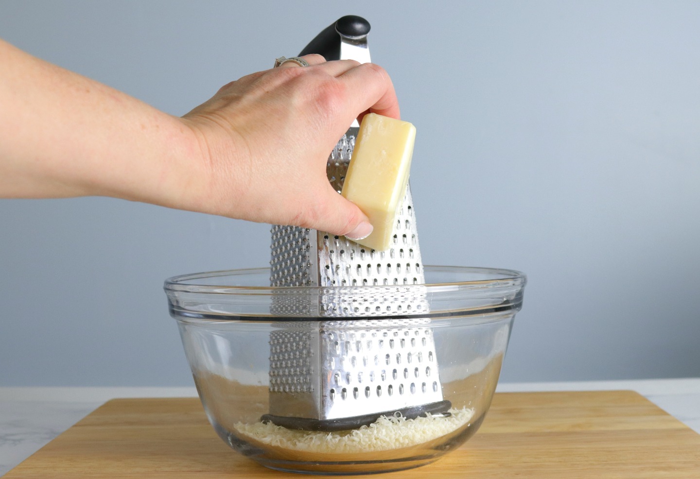grattugiare il sapone per bucato
