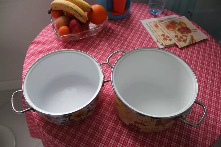 come pulire lo smalto bruciato