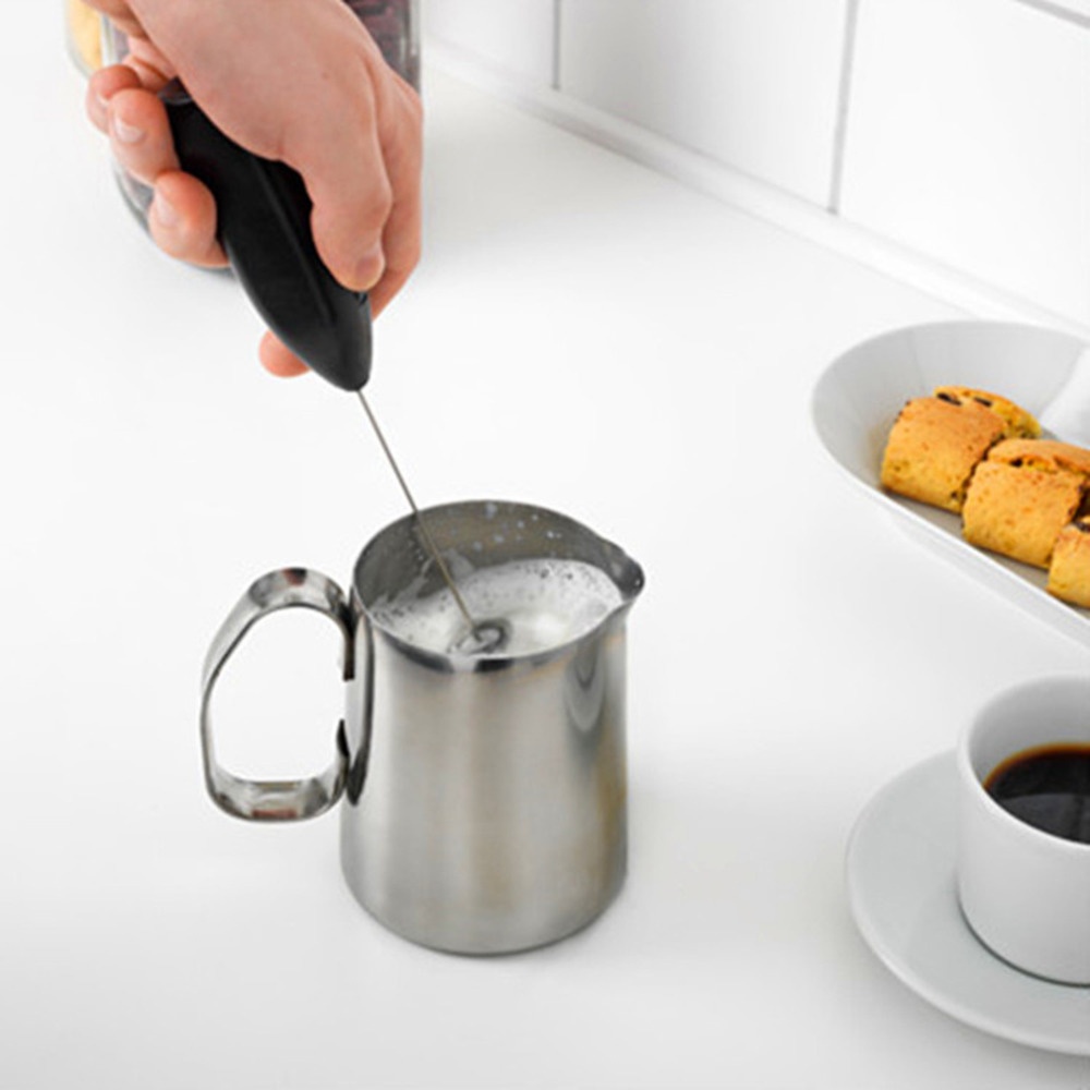 foto della macchina per cappuccino manuale