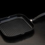 padella per griglia rivestita in titanio