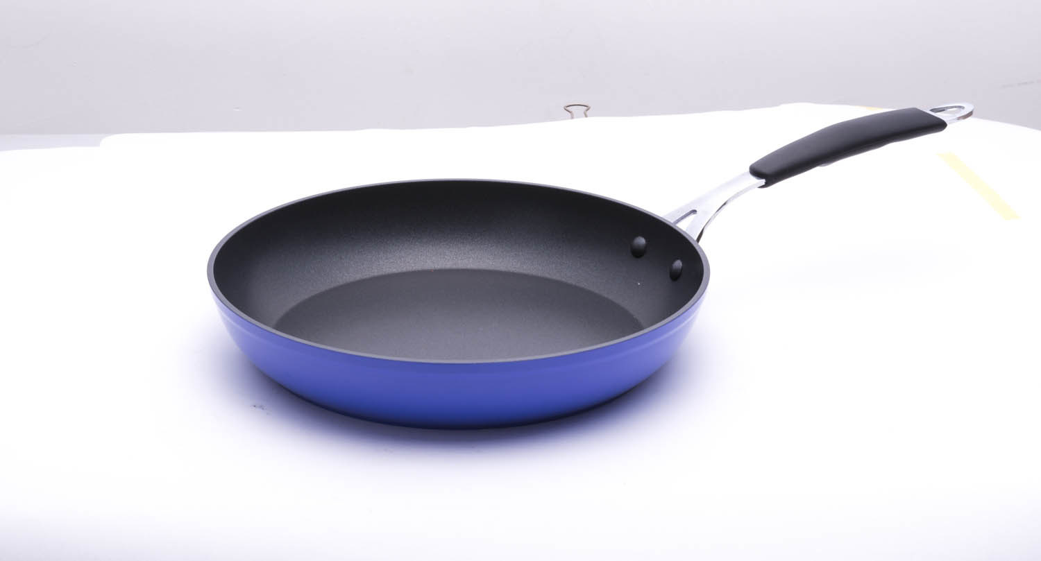 Padella con rivestimento antiaderente