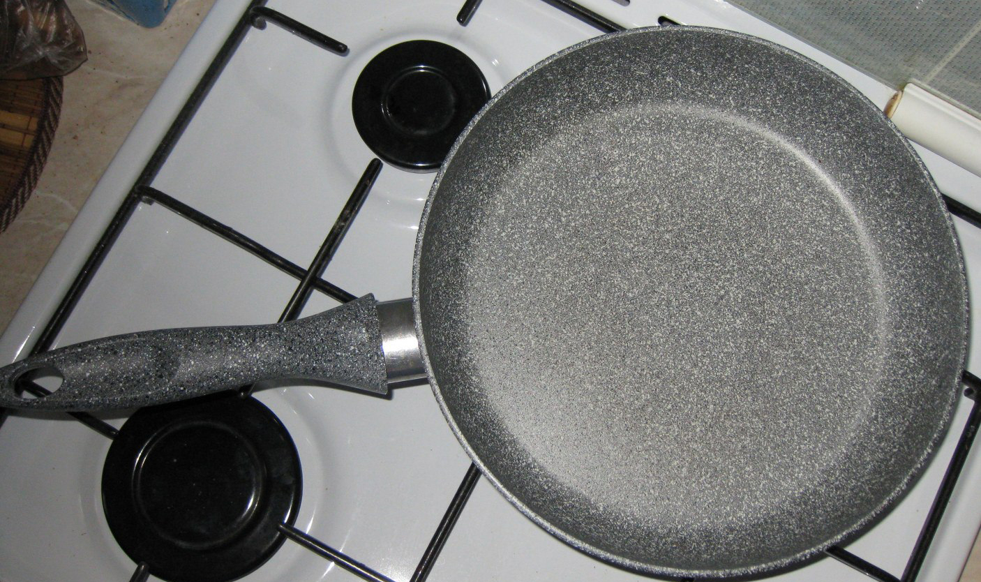 padella rivestita in marmo