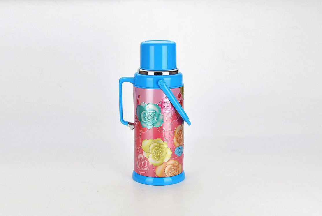 Thermos con coperchio di plastica