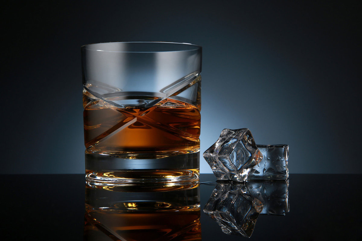 Whisky in un bicchiere Shtox
