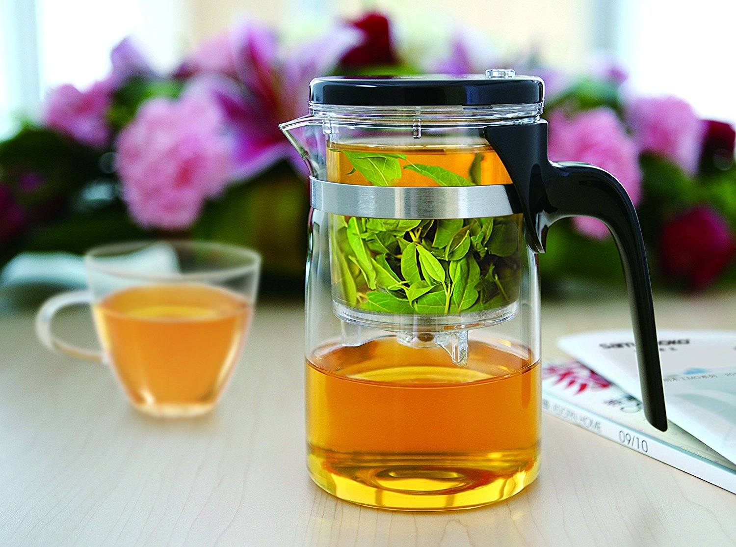 teiera con tè