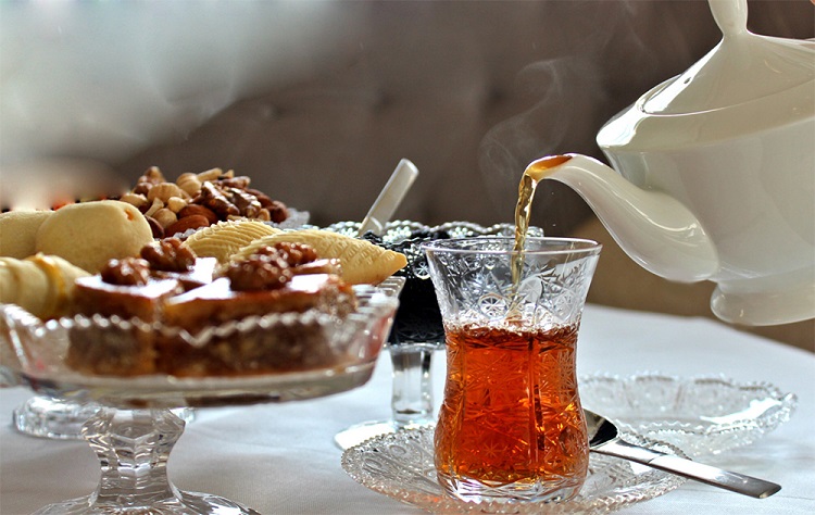 festa del tè con gli armuds