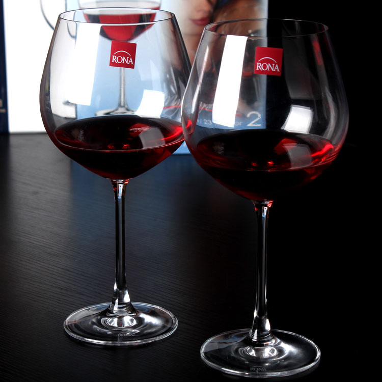 foto di bicchieri da vino