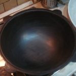 calderone di ghisa sulla stufa