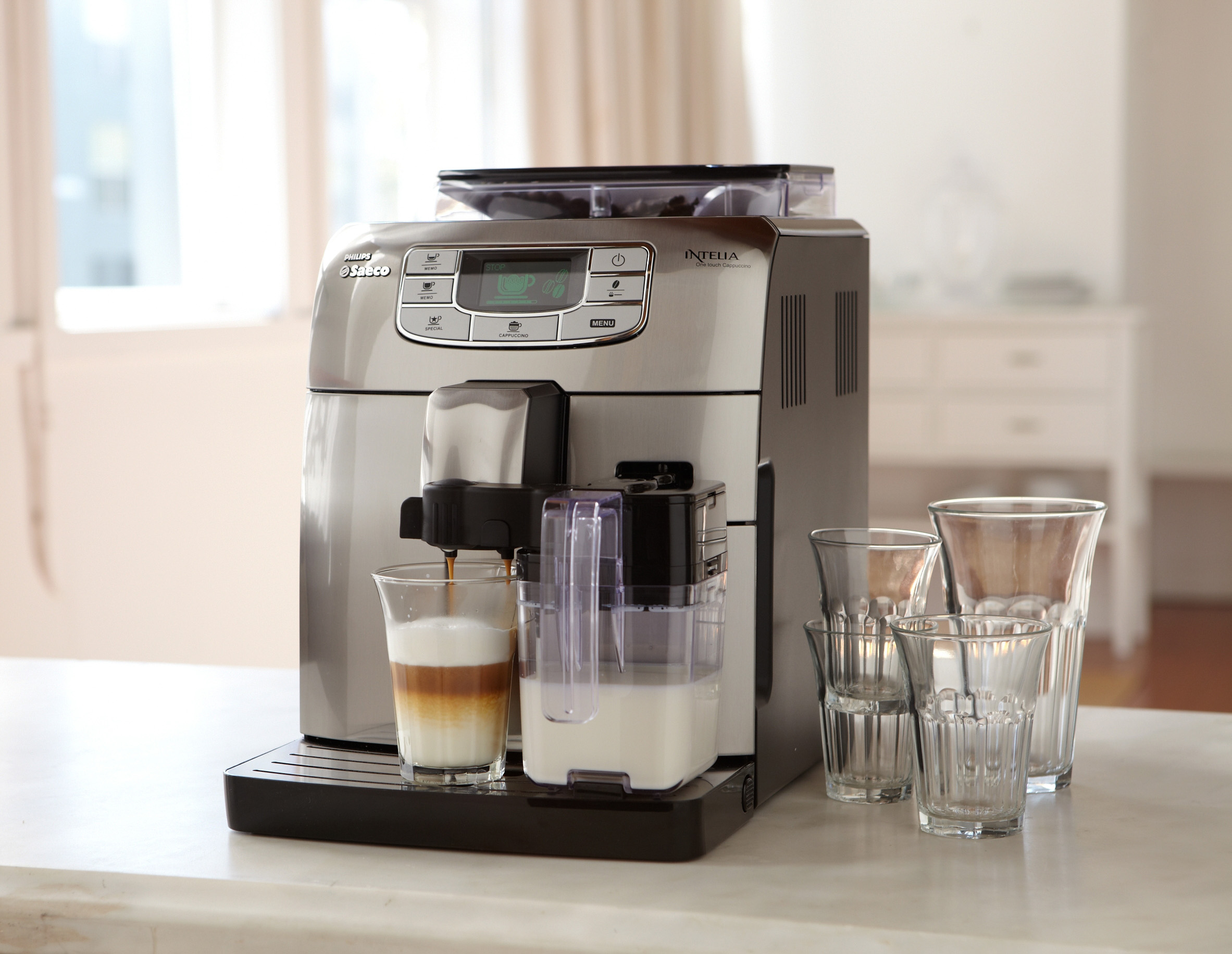 macchina per il caffè e cappuccino