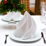 idee per piegare i tovaglioli per decorare la tavola