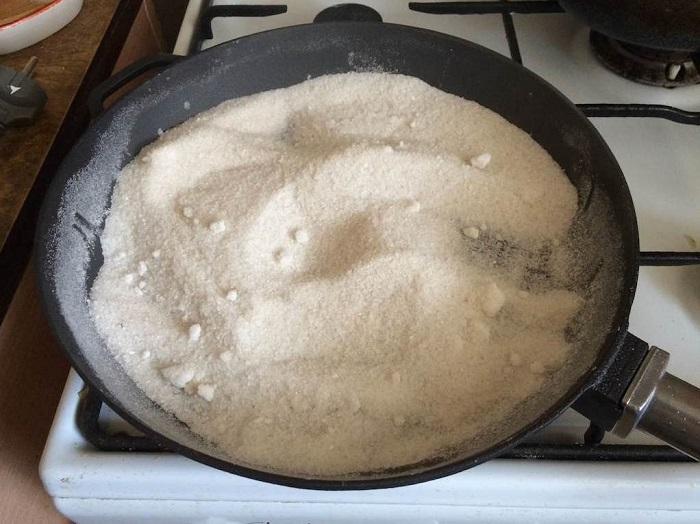 padella con sale