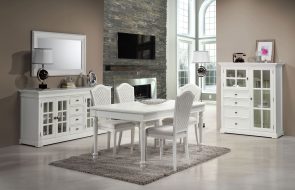 Mobili bianchi all'interno